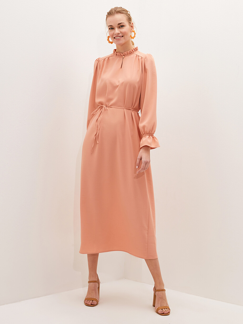 LCWAIKIKI Classic Pembe Düz Standart & Regular Dik Yaka Midi