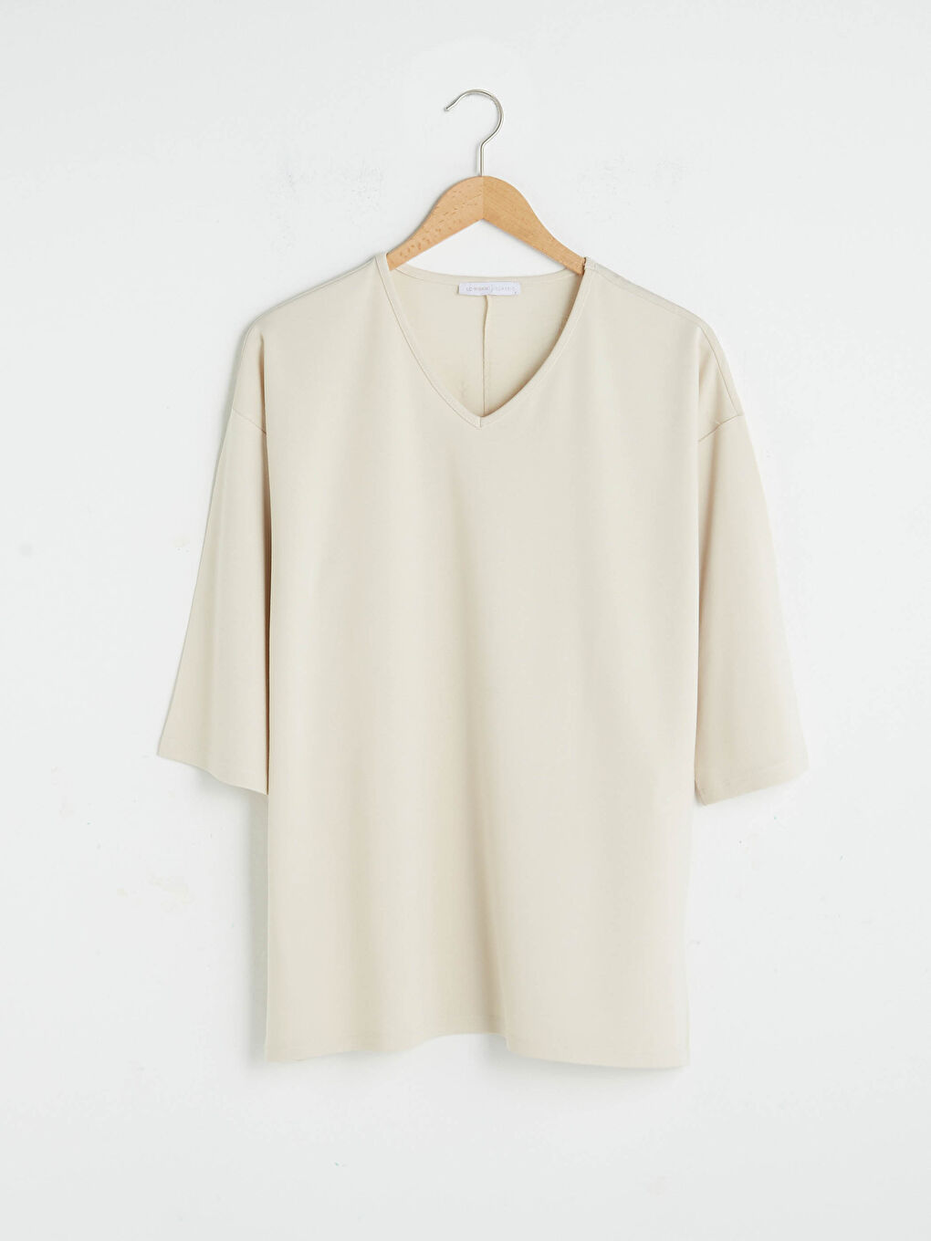 Bej V Yaka Düz Yarım Kollu Kadın Bluz-5