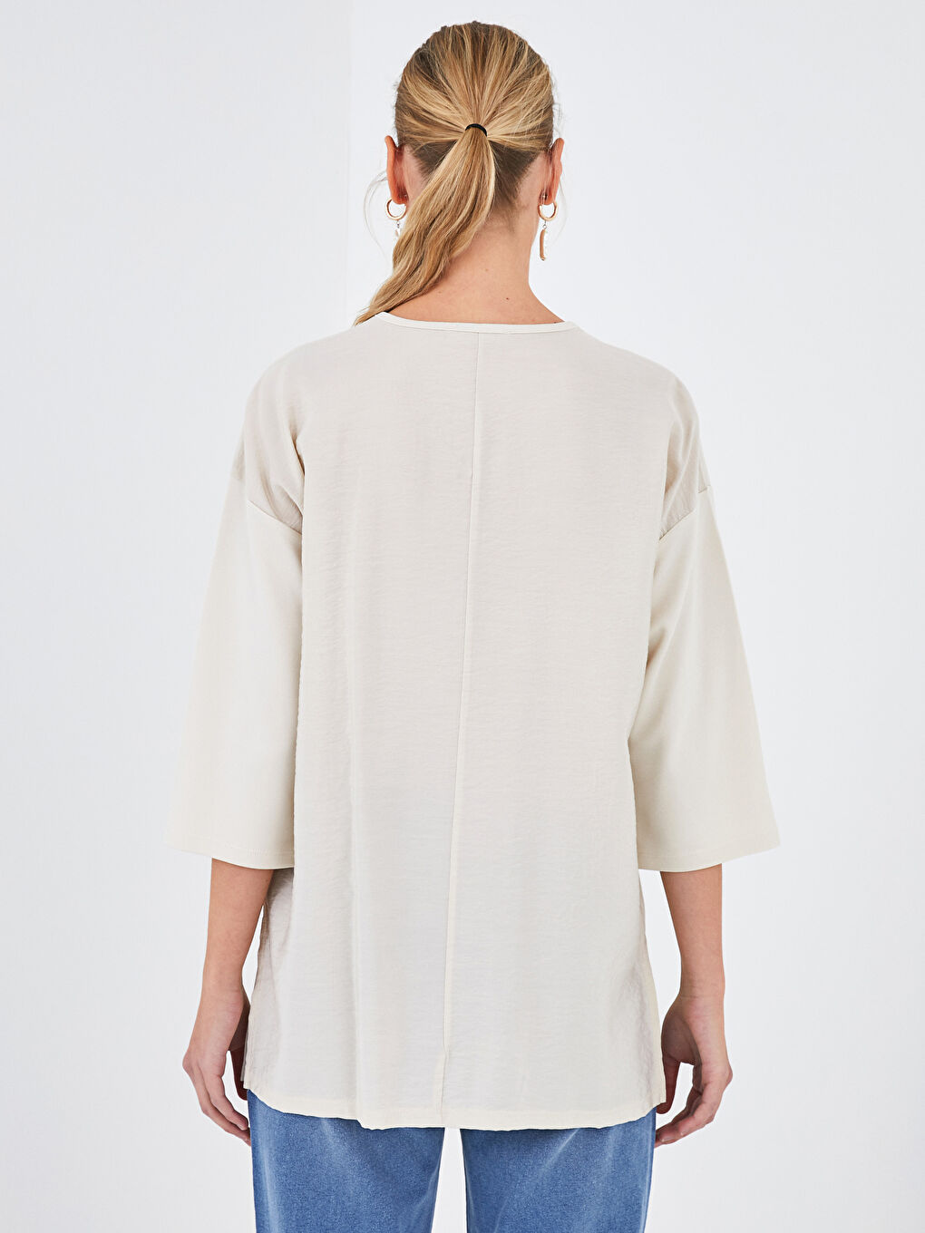 Bej V Yaka Düz Yarım Kollu Kadın Bluz-3