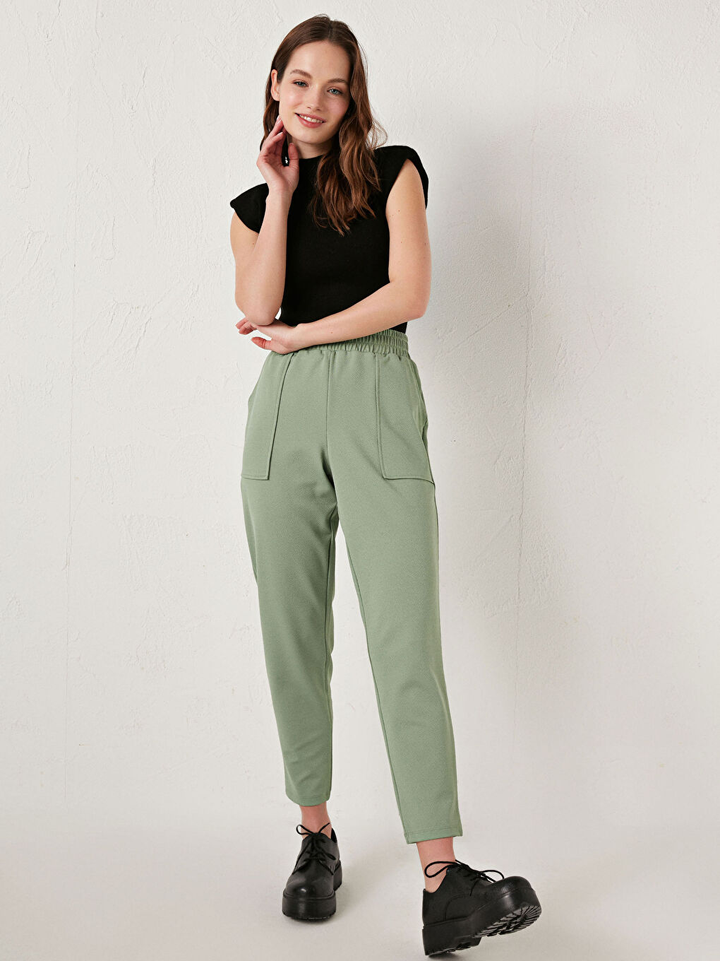 Брюки до щиколотки с эластичной резинкой на талии-1