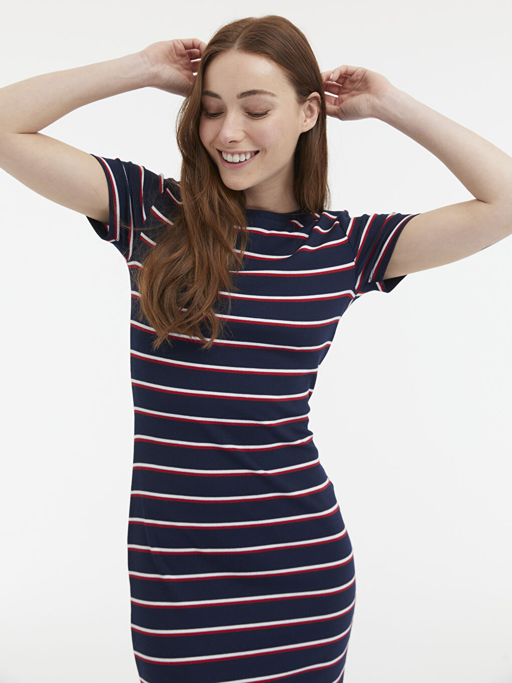 Robe Côtelée à Rayures à Manches Courtes pour Femmes avec Col Rond-1