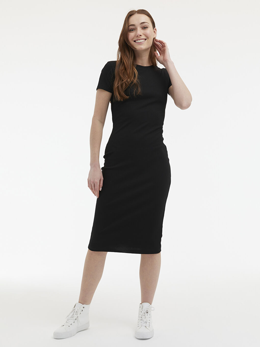 Siyah Bisiklet Yaka Kısa Kollu Kadın Fitilli Elbise