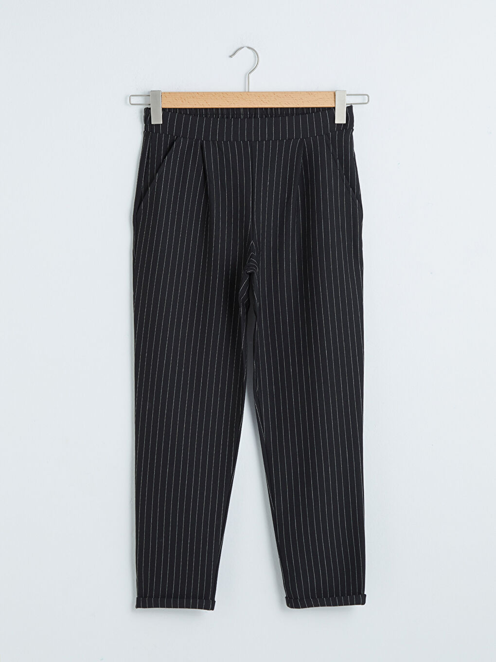 Siyah Beli Lastikli Çizgili  Pantolon