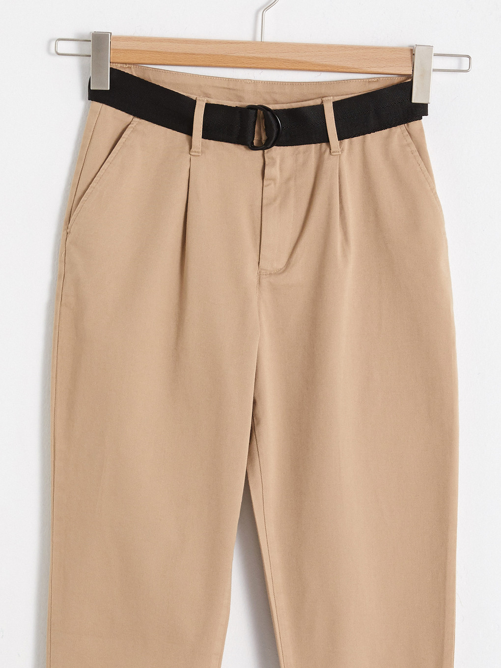 Belted Gabardine Carrot Trousers-7
