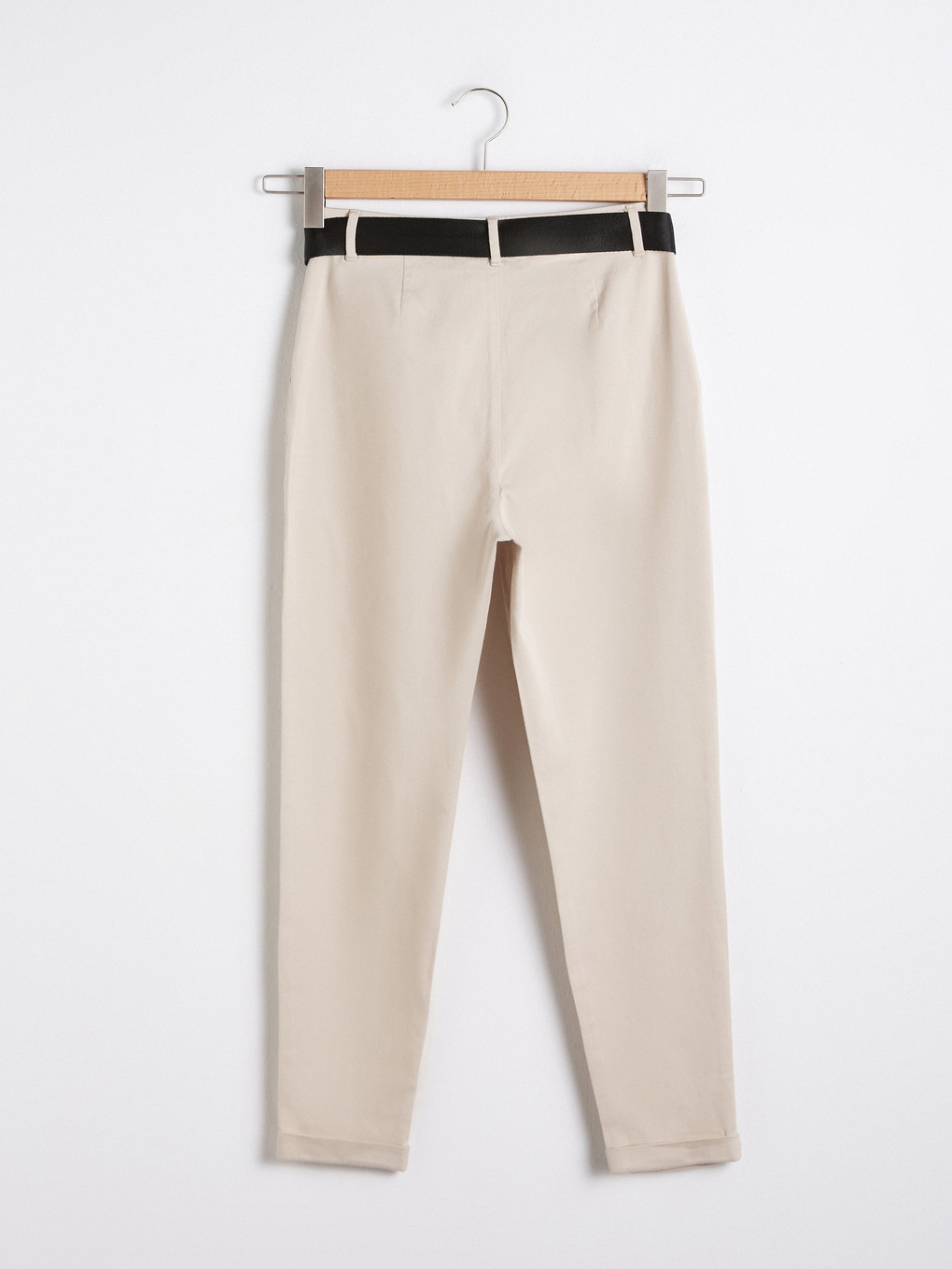 Belted Gabardine Carrot Trousers-6