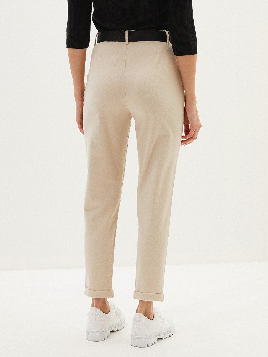 Belted Gabardine Carrot Trousers-3