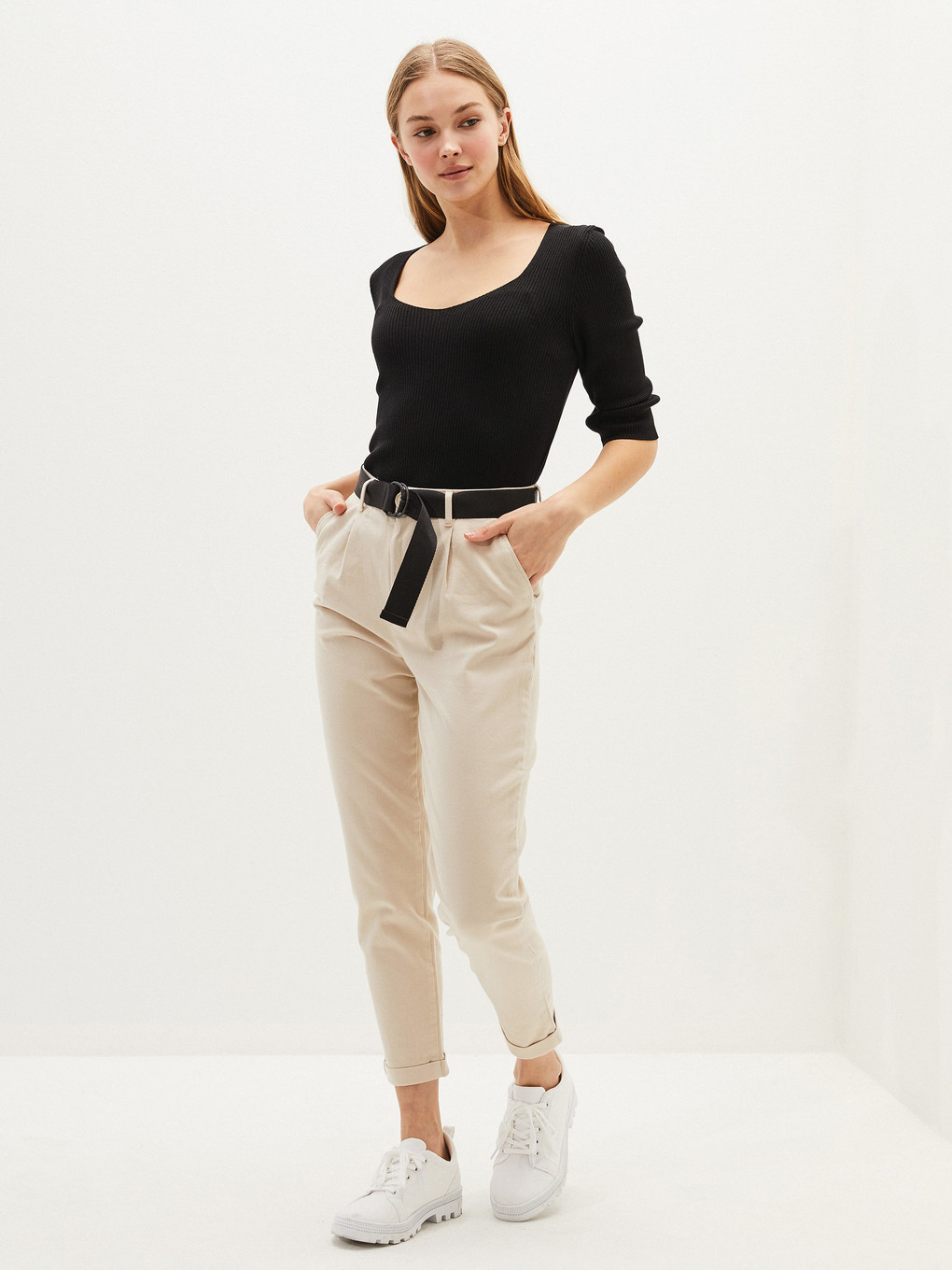 Belted Gabardine Carrot Trousers-4