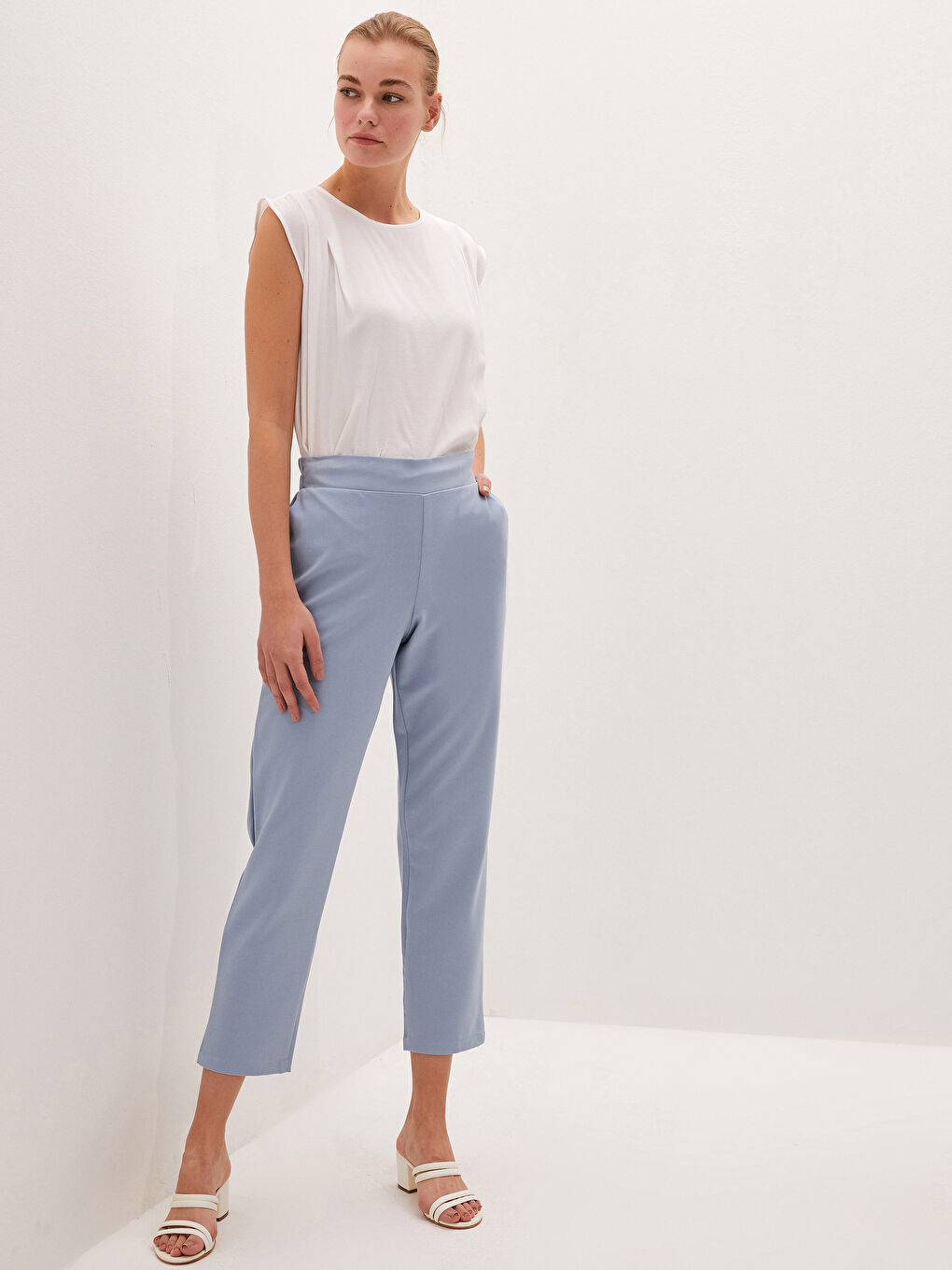 Elastic Waist Ankle Length Trousers-3