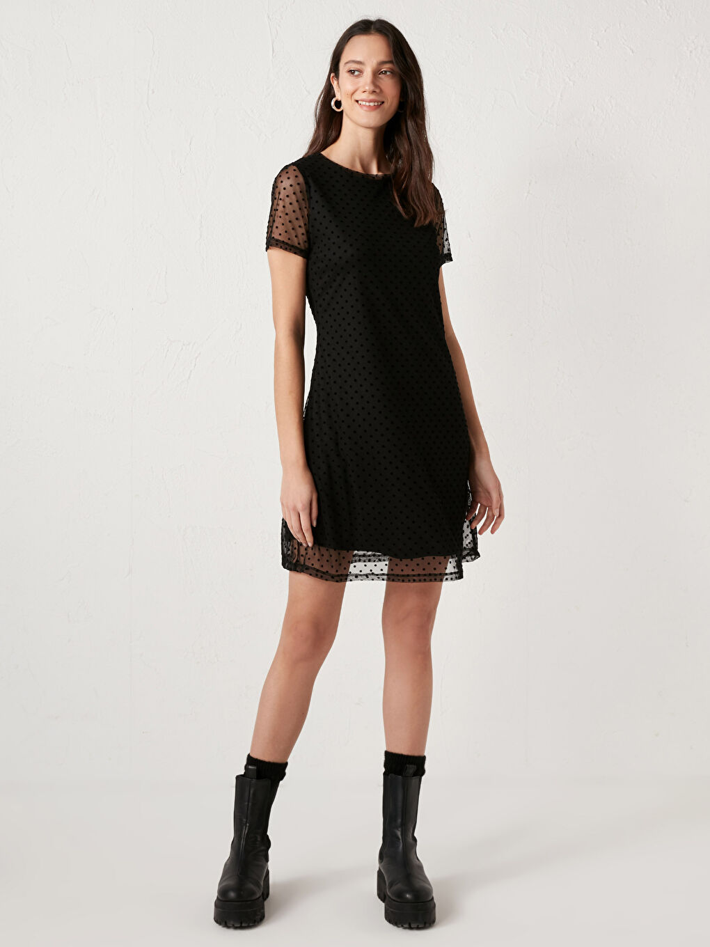 Siyah Puantiyeli Kısa Tül Elbise-4