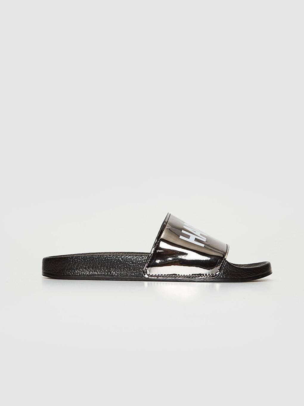 Siyah Slogan Baskılı Tek Bantlı Kadın Terlik-1