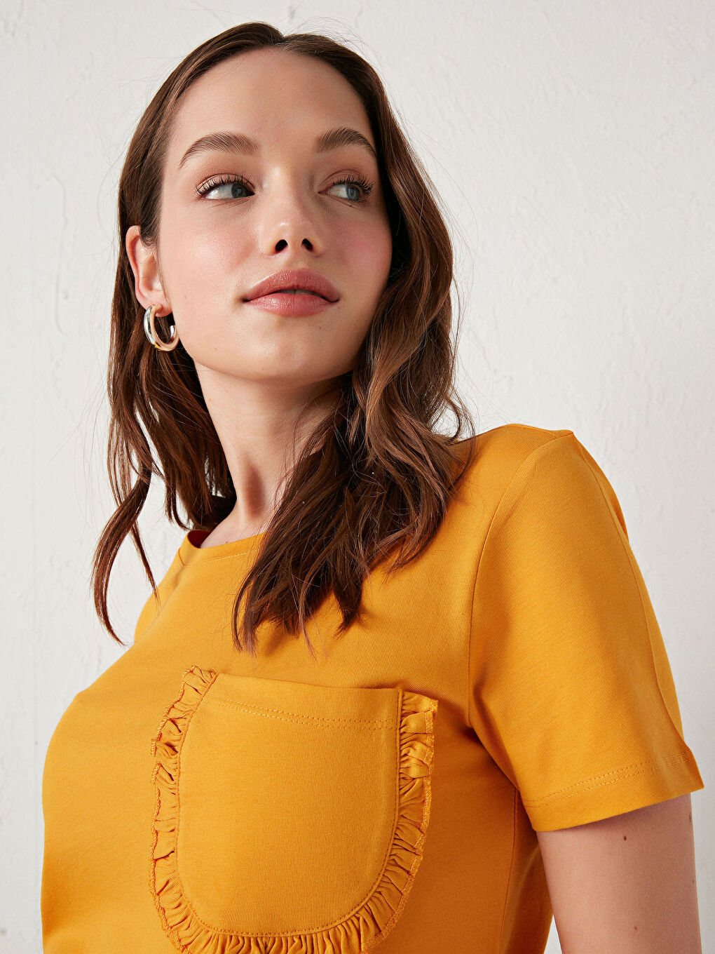 Turuncu Bisiklet Yaka Pamuklu Tişört-1