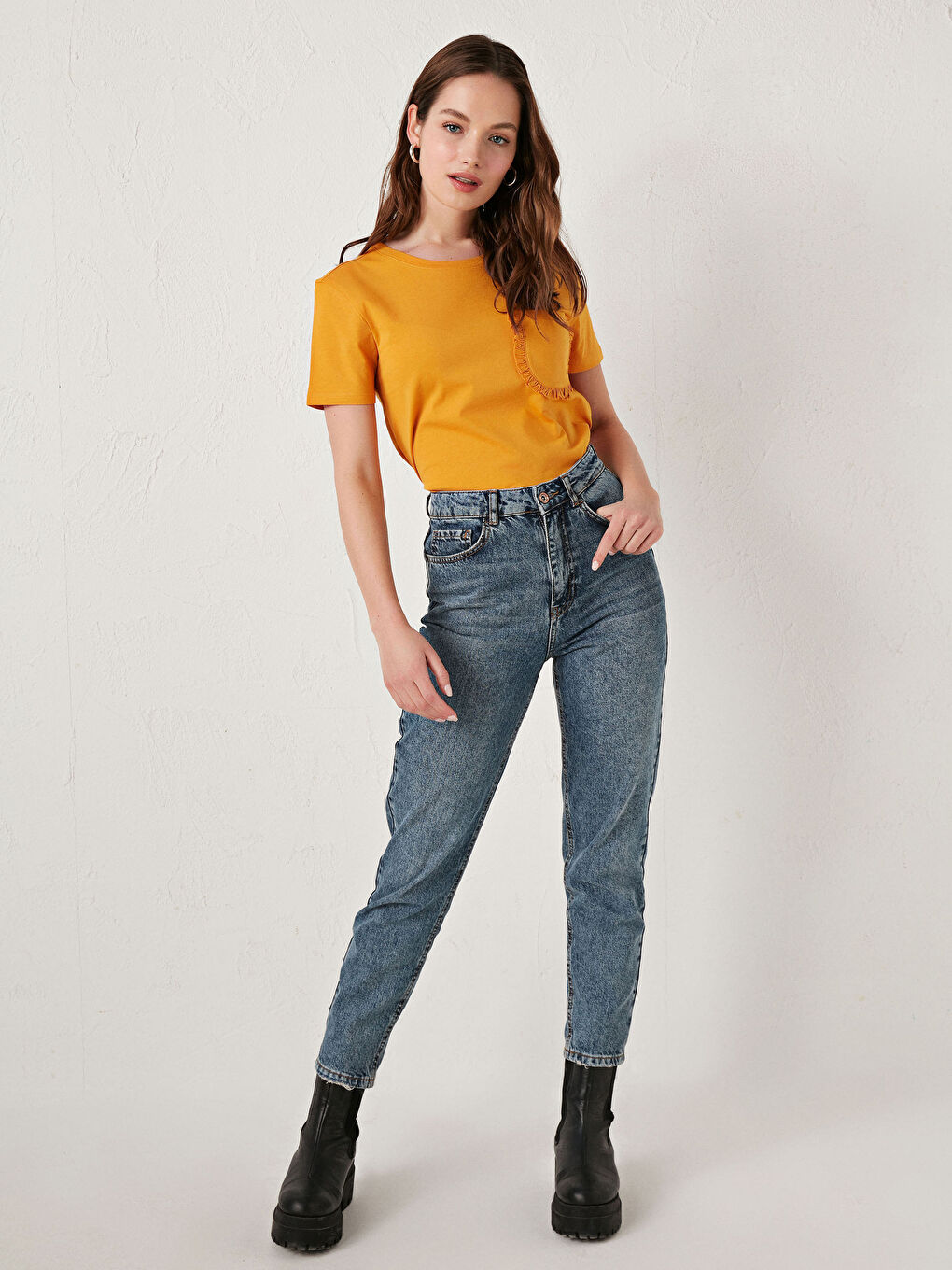 Turuncu Bisiklet Yaka Pamuklu Tişört-3