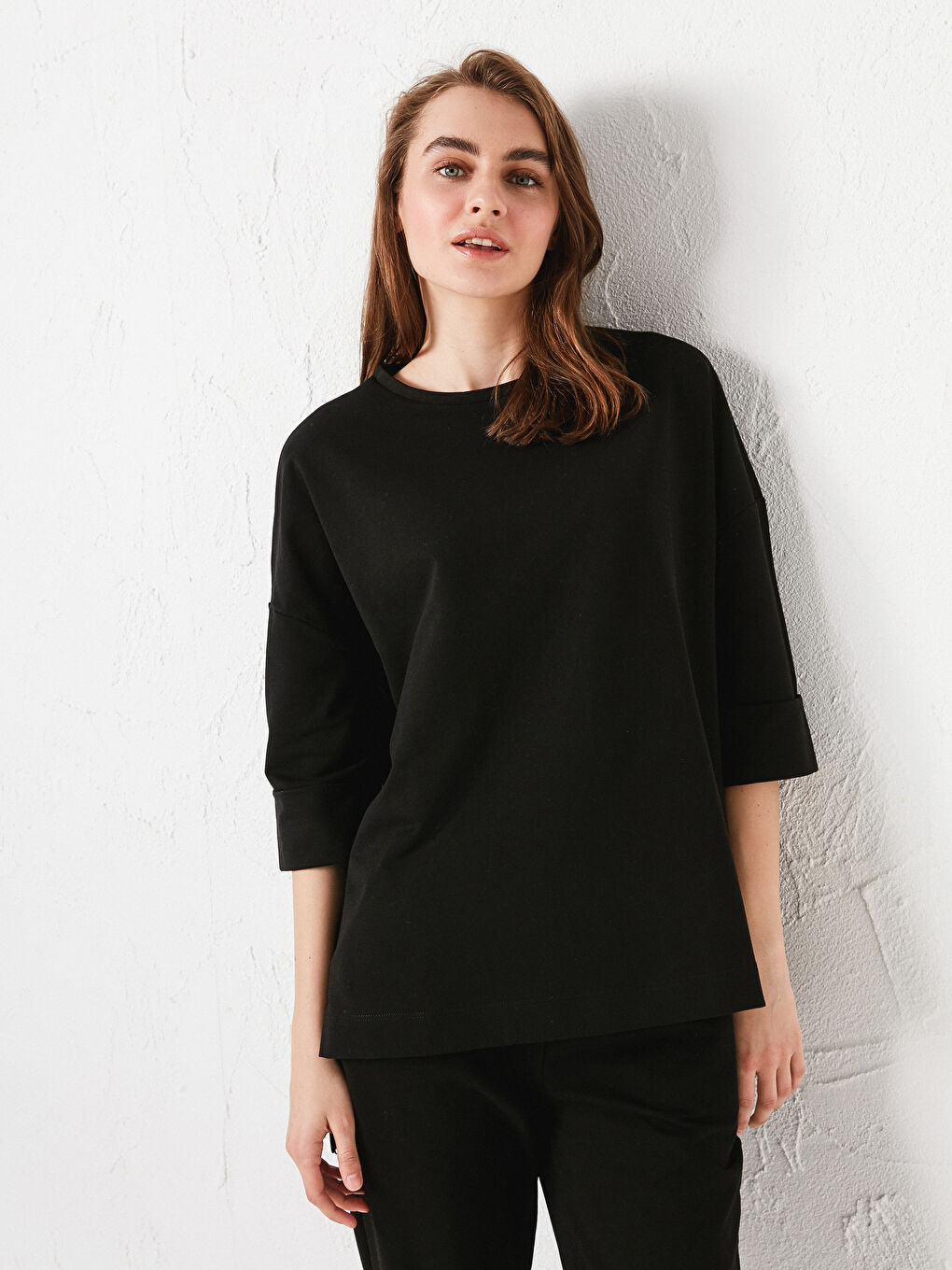 Siyah Bisiklet Yaka Düz Kısa Kollu Kadın Sweatshirt