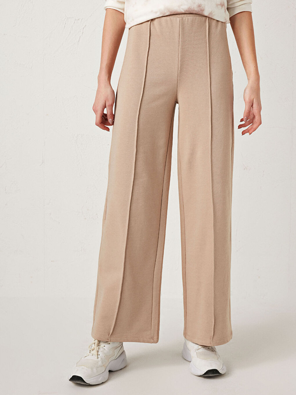 Bej Beli Lastikli Geniş Paça Kadın Eşofman Altı-7