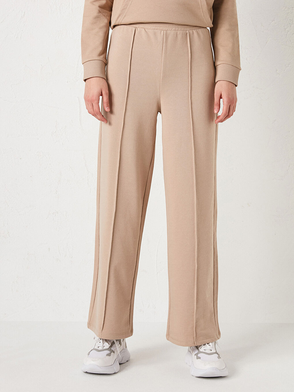 Bej Beli Lastikli Geniş Paça Kadın Eşofman Altı-2