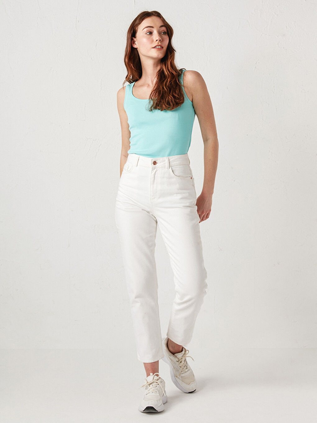 Turkuaz Askılı U Yaka Pamuklu Kadın Atlet-1