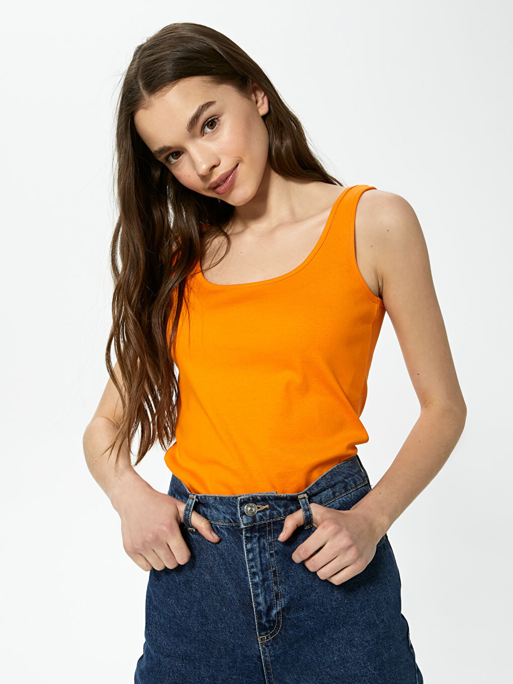 Turuncu Askılı U Yaka Pamuklu Kadın Atlet-1