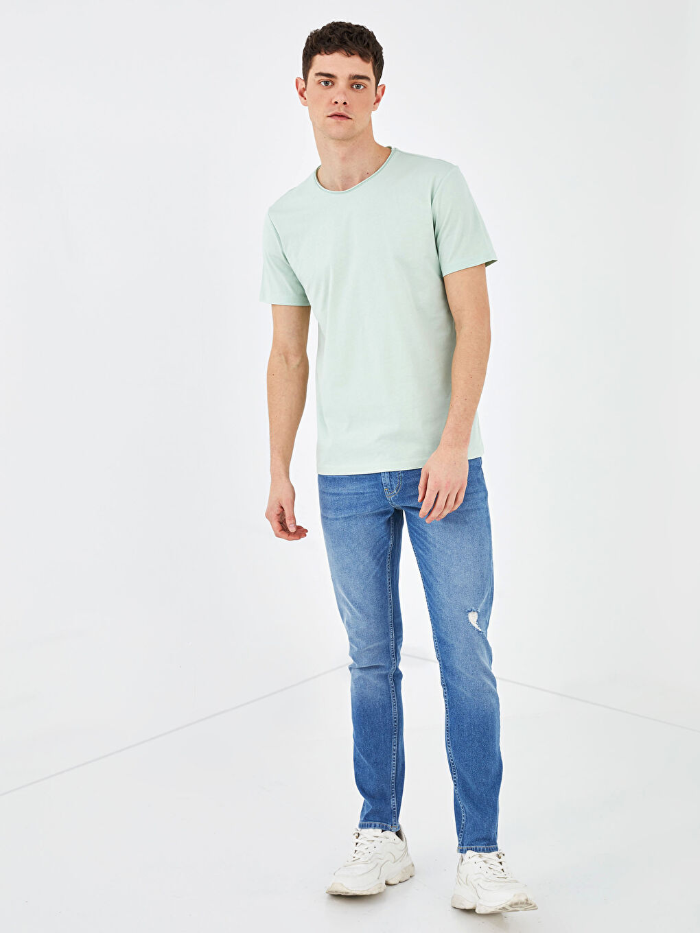 Yeşil Bisiklet Yaka Kısa Kollu Basic Penye Erkek Tişört-2