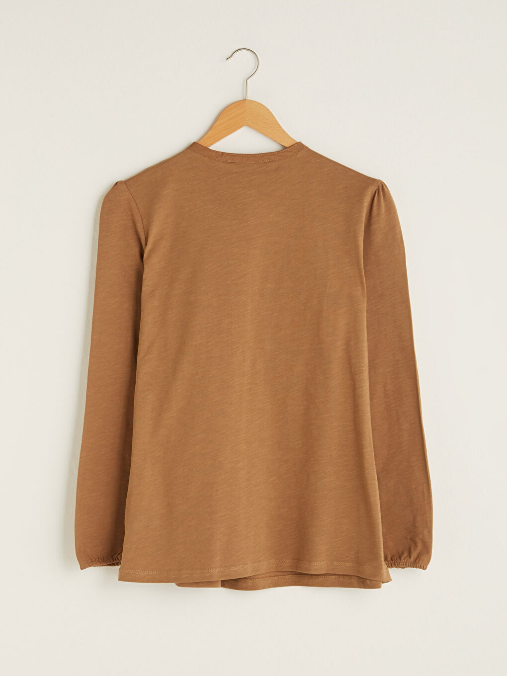 Kahverengi Bisiklet Yaka Düğme Detaylı Nakışlı Kadın Bluz-7