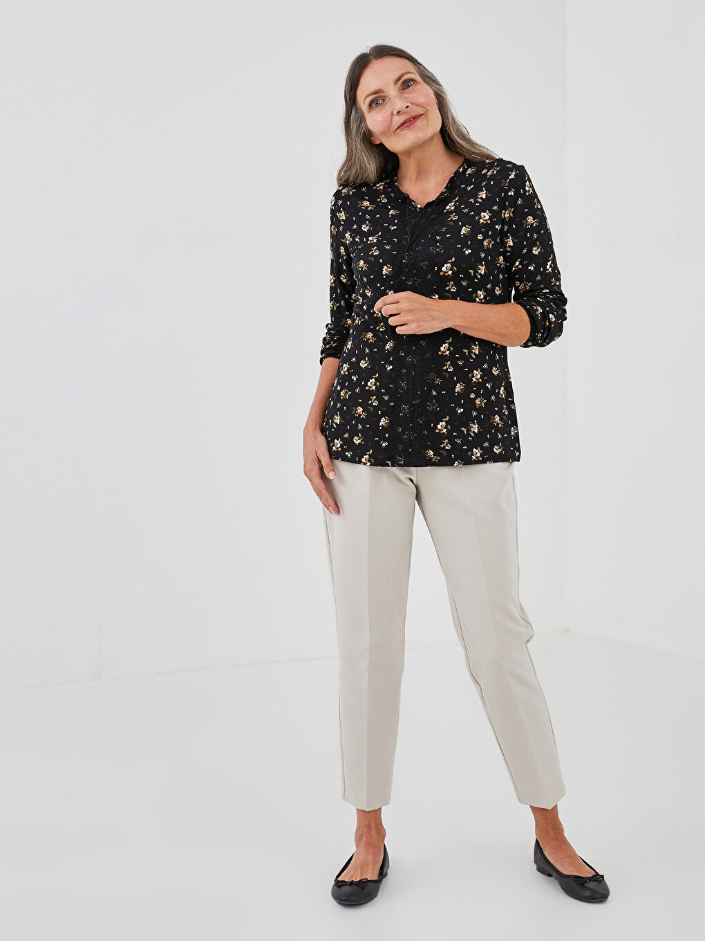 Karışık Bisiklet Yaka Nakış İşlemeli Uzun Kollu Viskon Kadın Bluz-2