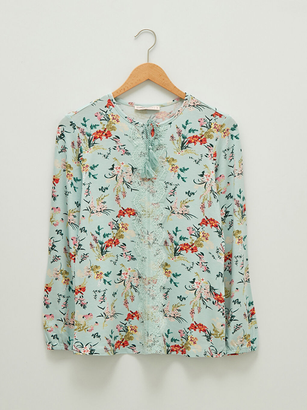 Yeşil Bisiklet Yaka Nakış İşlemeli Uzun Kollu Viskon Kadın Bluz-6