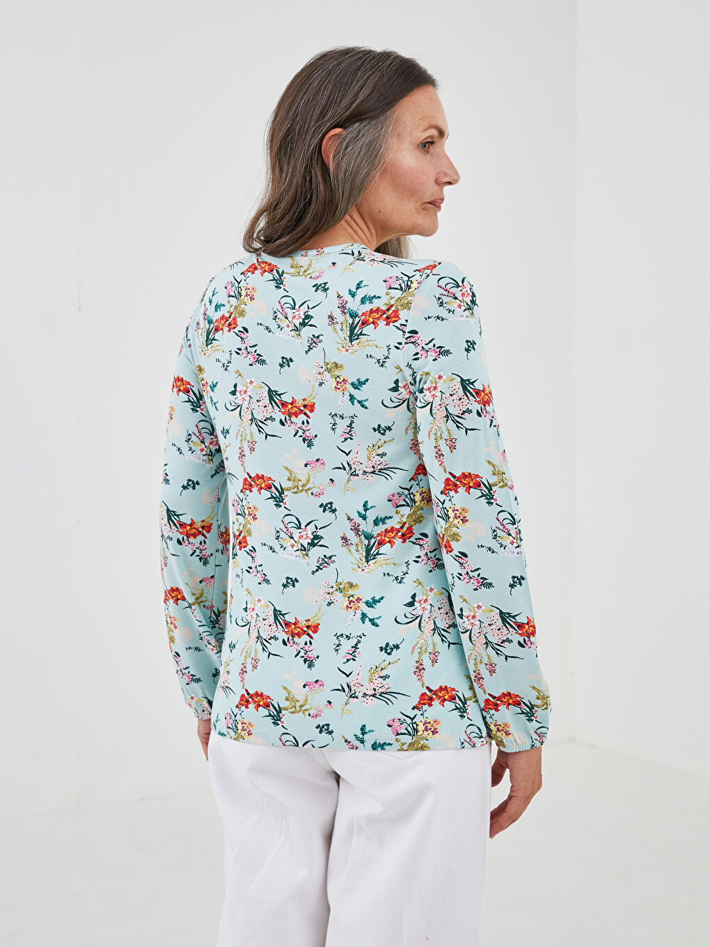 Yeşil Bisiklet Yaka Nakış İşlemeli Uzun Kollu Viskon Kadın Bluz-4