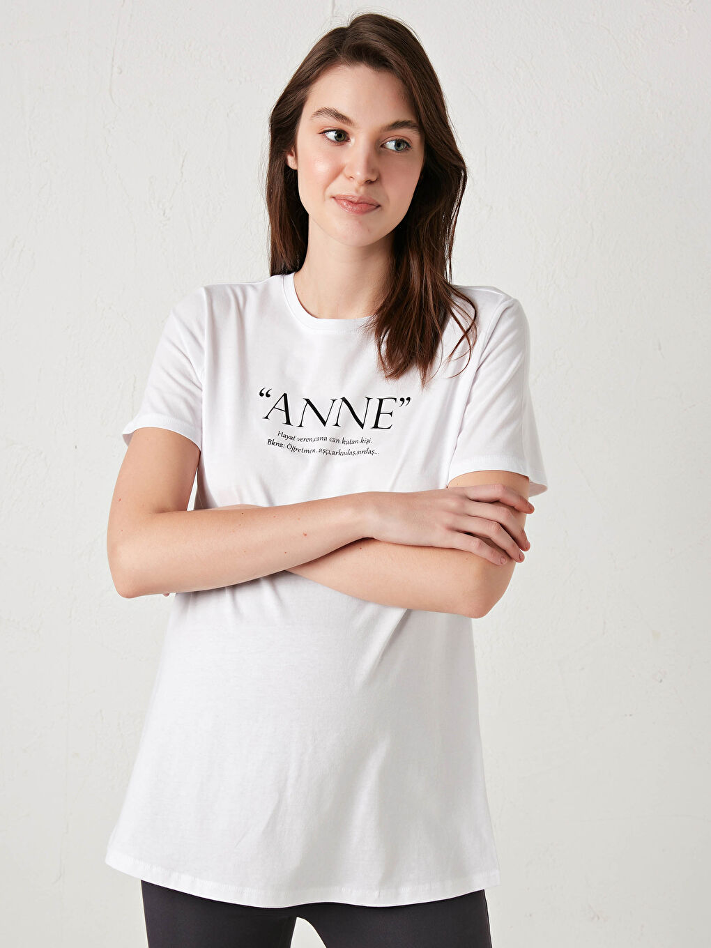 Beyaz Bisiklet Yaka Baskılı Kısa Kollu Pamuklu Hamile Tişört-1