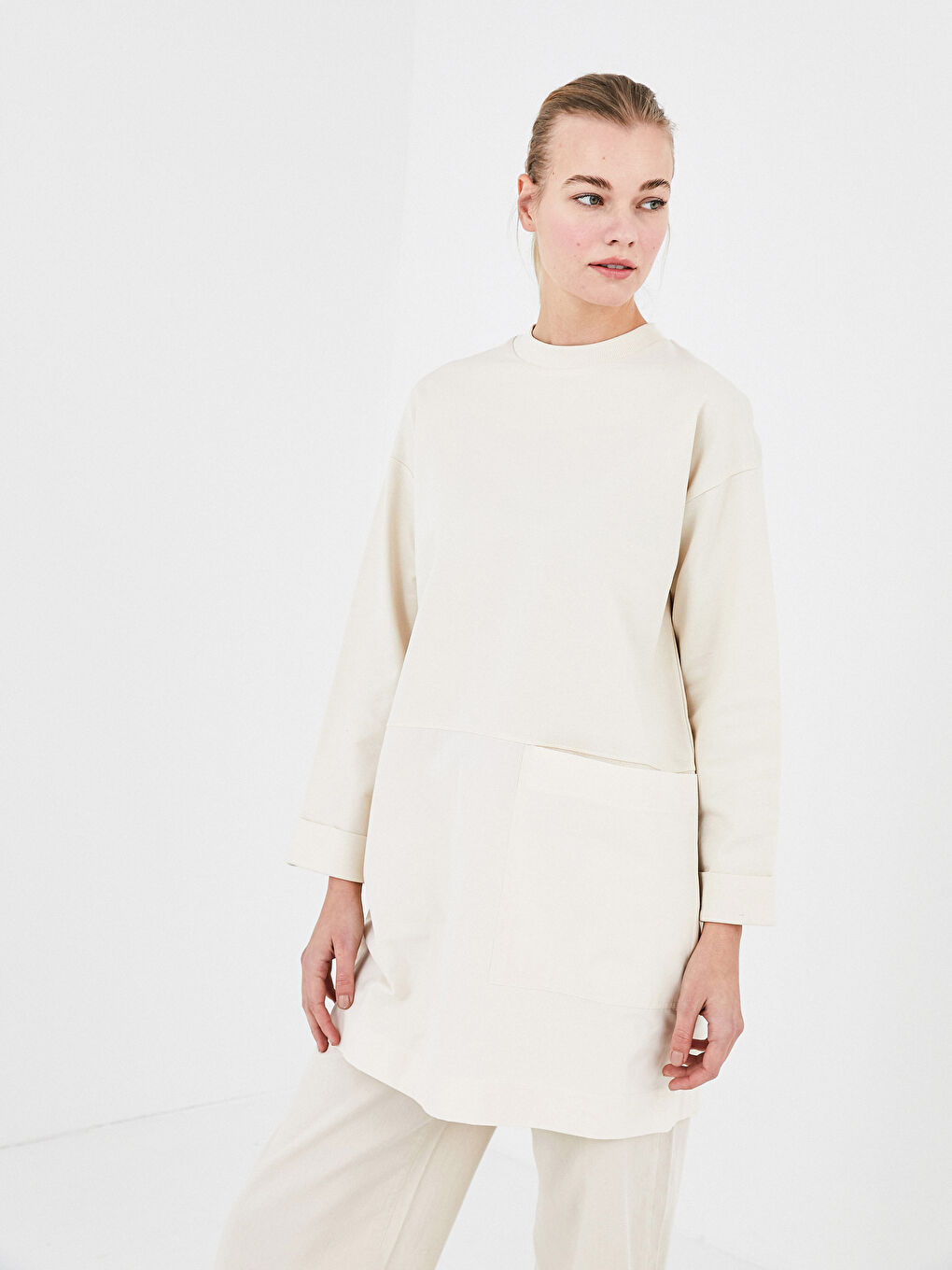 Ekru Bisiklet Yaka Düz Uzun Kollu Kadın Sweatshirt Tunik-4