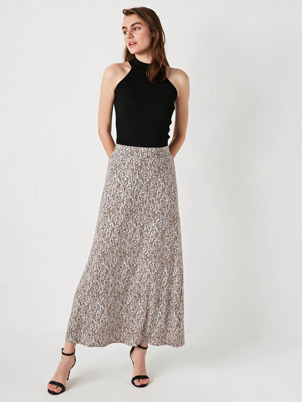 Bej Beli Lastikli Desenli Uzun Etek-1