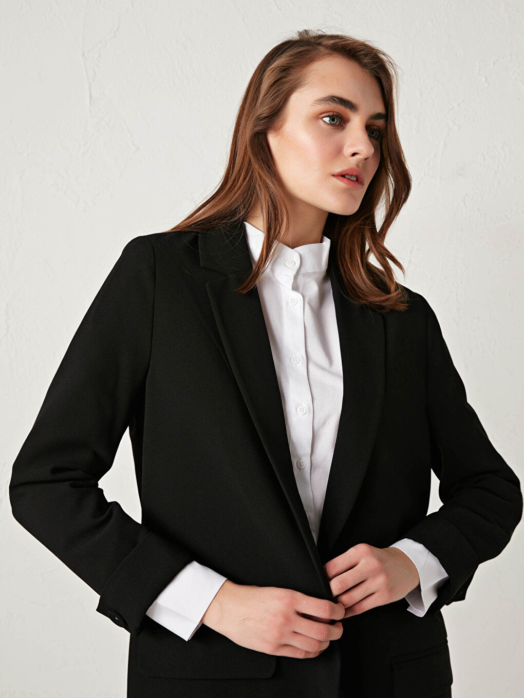 Siyah Düğme Detaylı Kadın Blazer Ceket-7