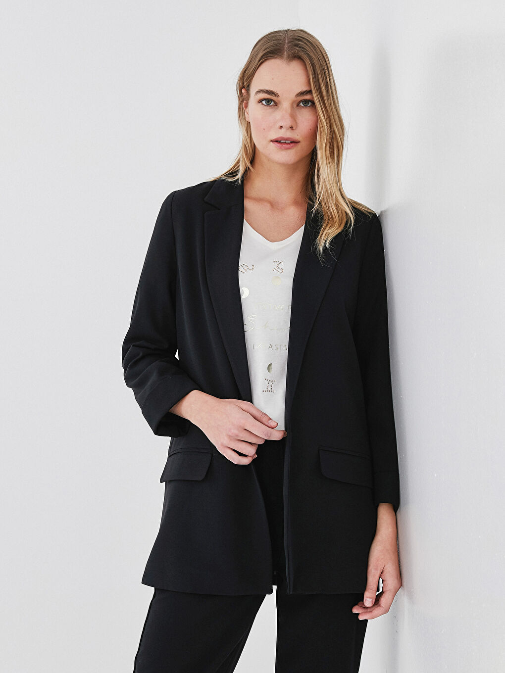 Siyah Düğme Detaylı Kadın Blazer Ceket-1