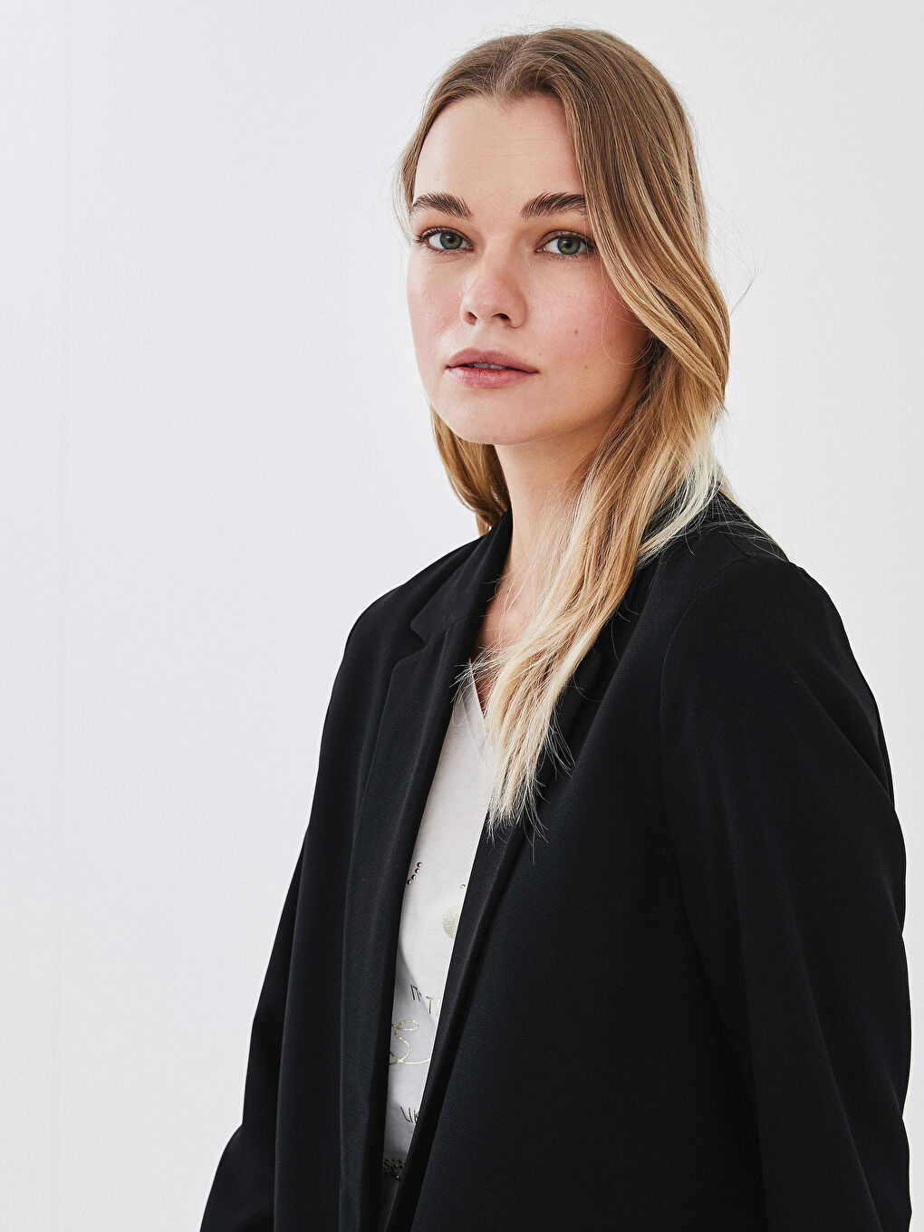 Siyah Düğme Detaylı Kadın Blazer Ceket-2