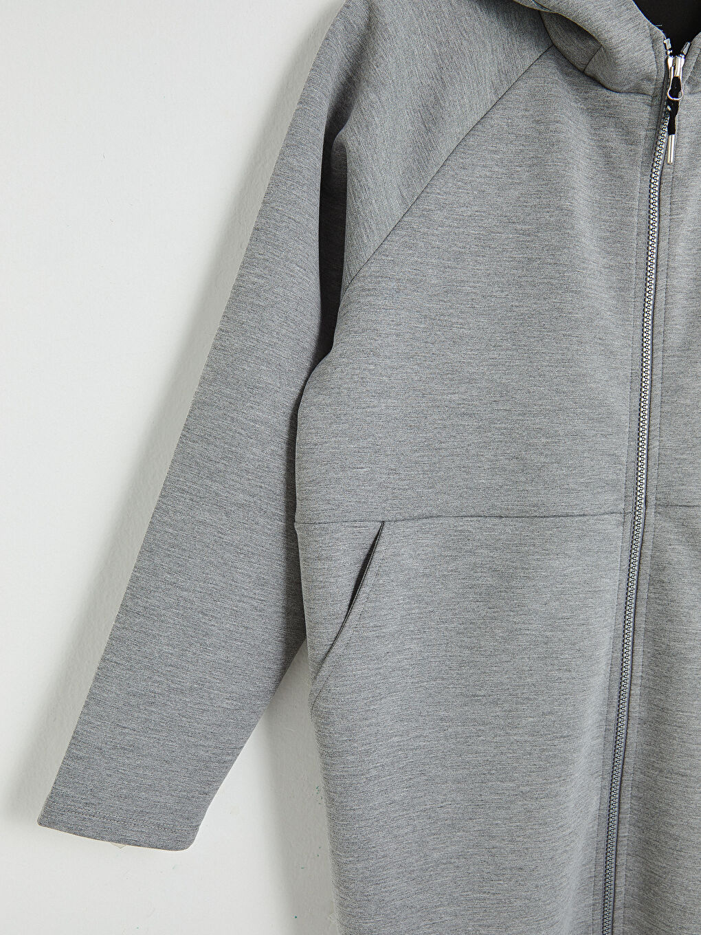 Gri Kapüşonlu Düz Uzun Kollu Fermuar Kapamalı Kadın Hırka-8