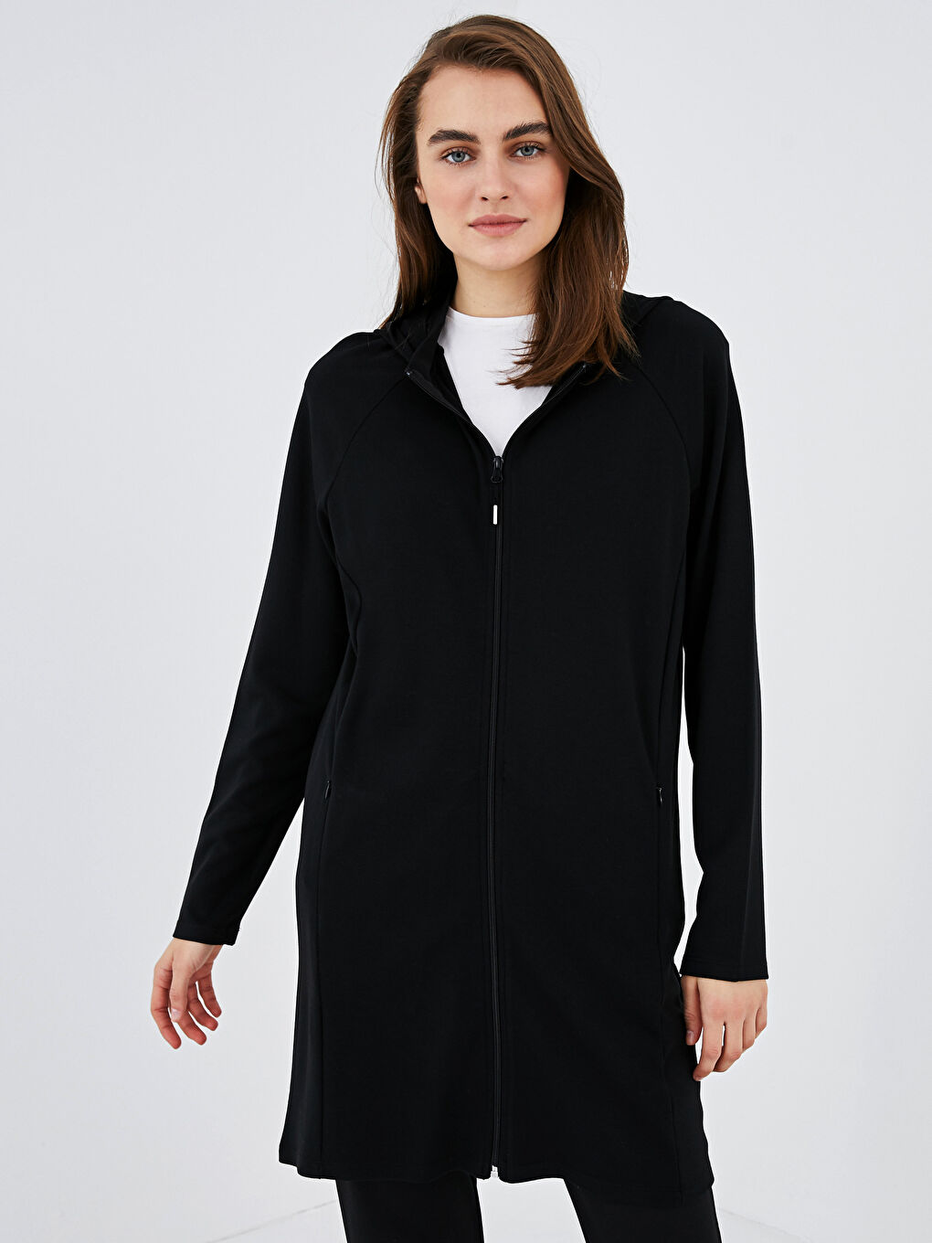 Siyah Kapüşonlu Düz Uzun Kollu Kadın Hırka