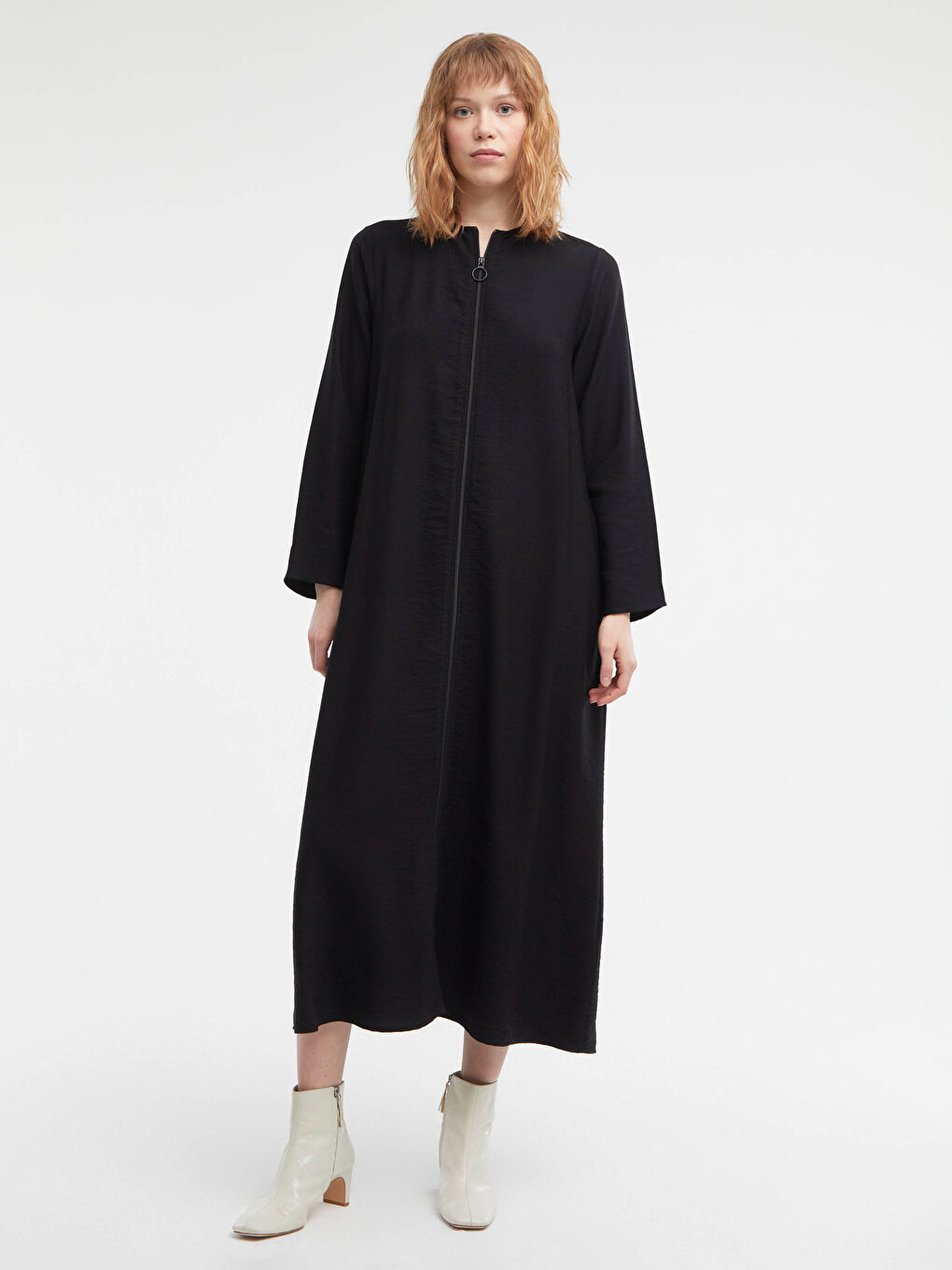 Siyah Fermuar Kapamalı Uzun Keten Ferace