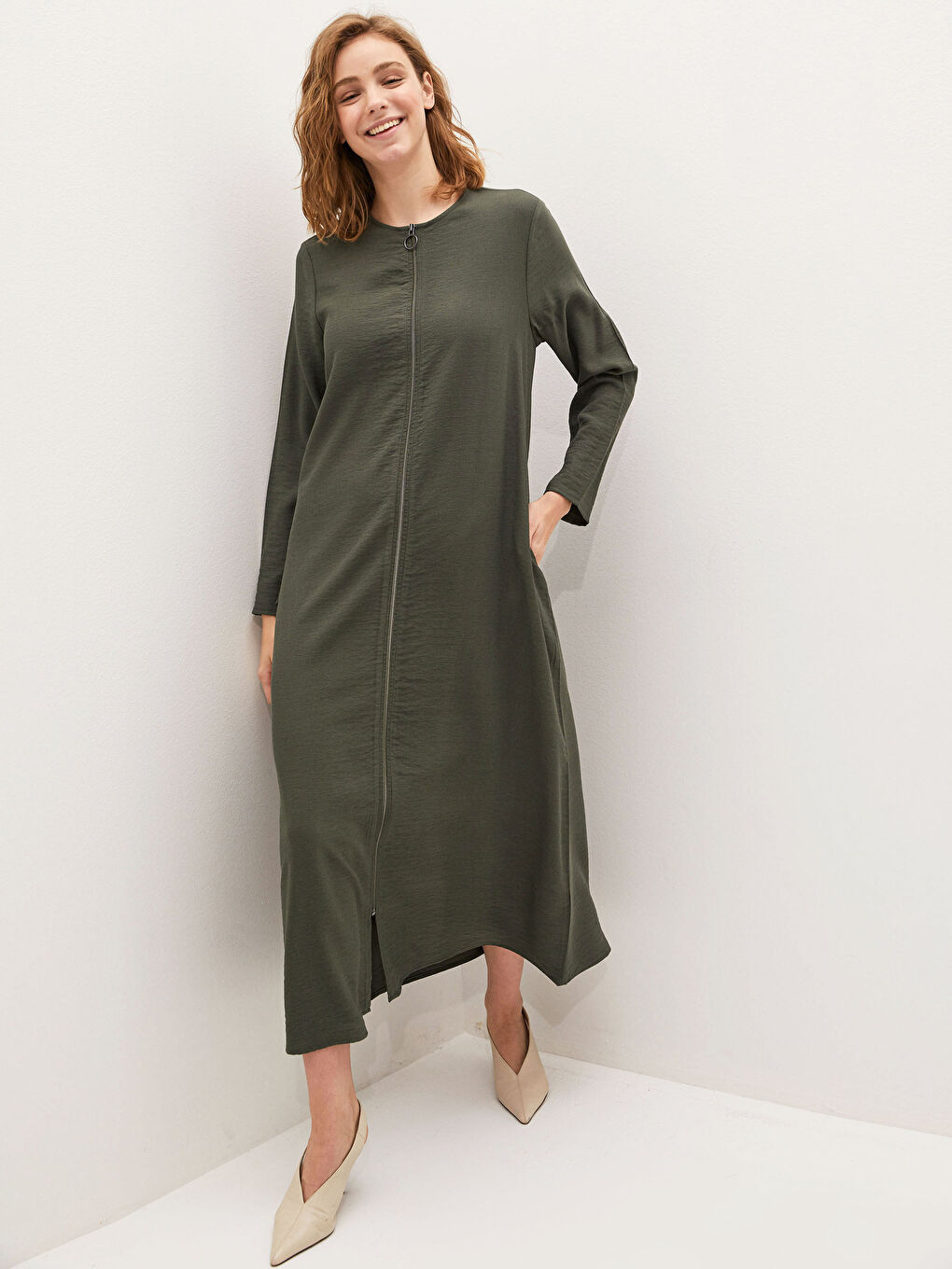 Abaya Longue en Lin avec Fermeture Éclair-1