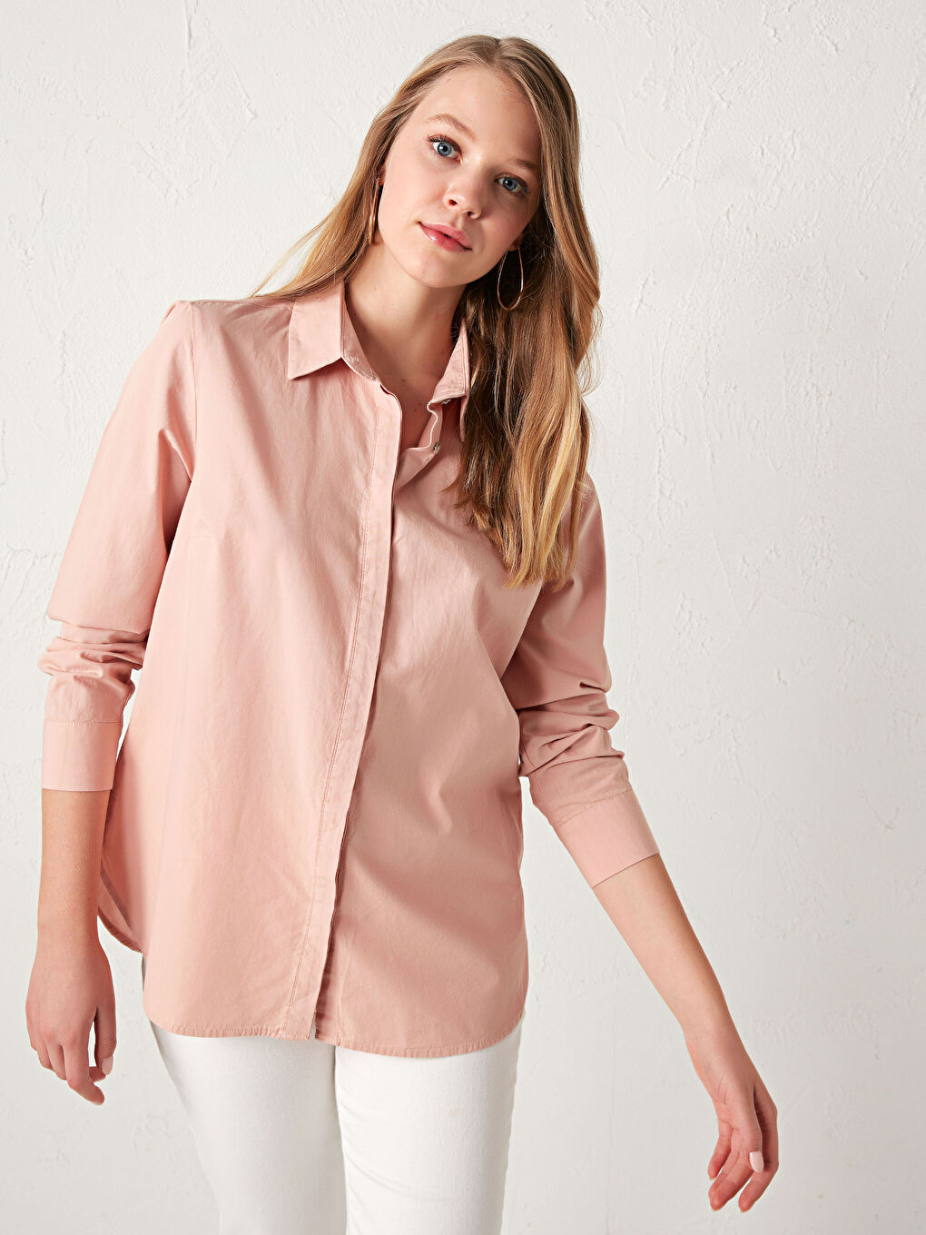 قميص سادة بأزرار مخفية-4