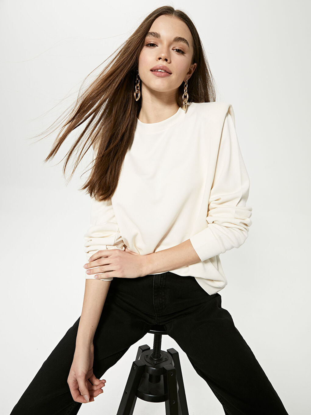 Crew Neck Plain Sweatshirt-1