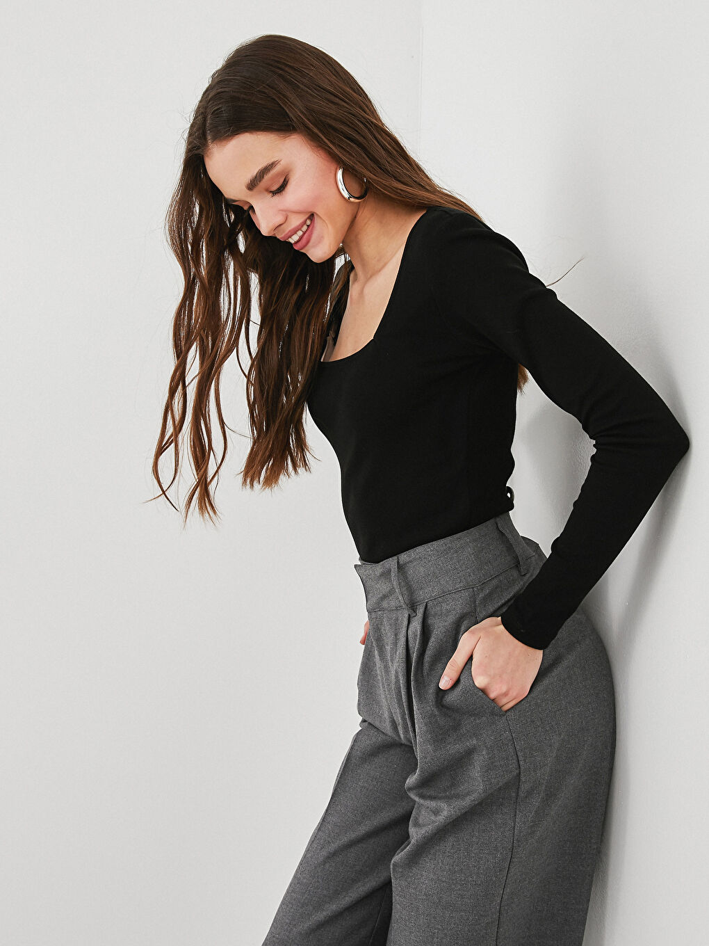 Square Collar Plain Long Sleeve Women's T-Shirt-1