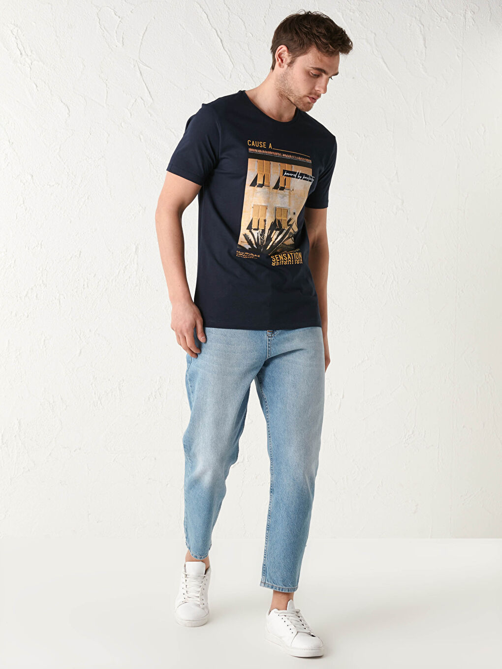 Lacivert Bisiklet Yaka Kısa Kollu Baskılı Penye Erkek Tişört-2