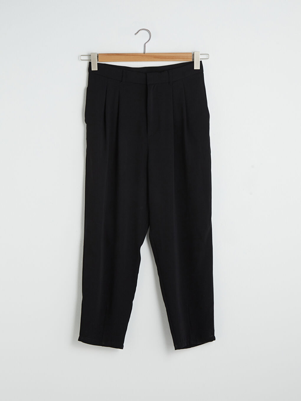 High Waist Pocket Detailed Ankle Length Gabardine Trousers For Women-5