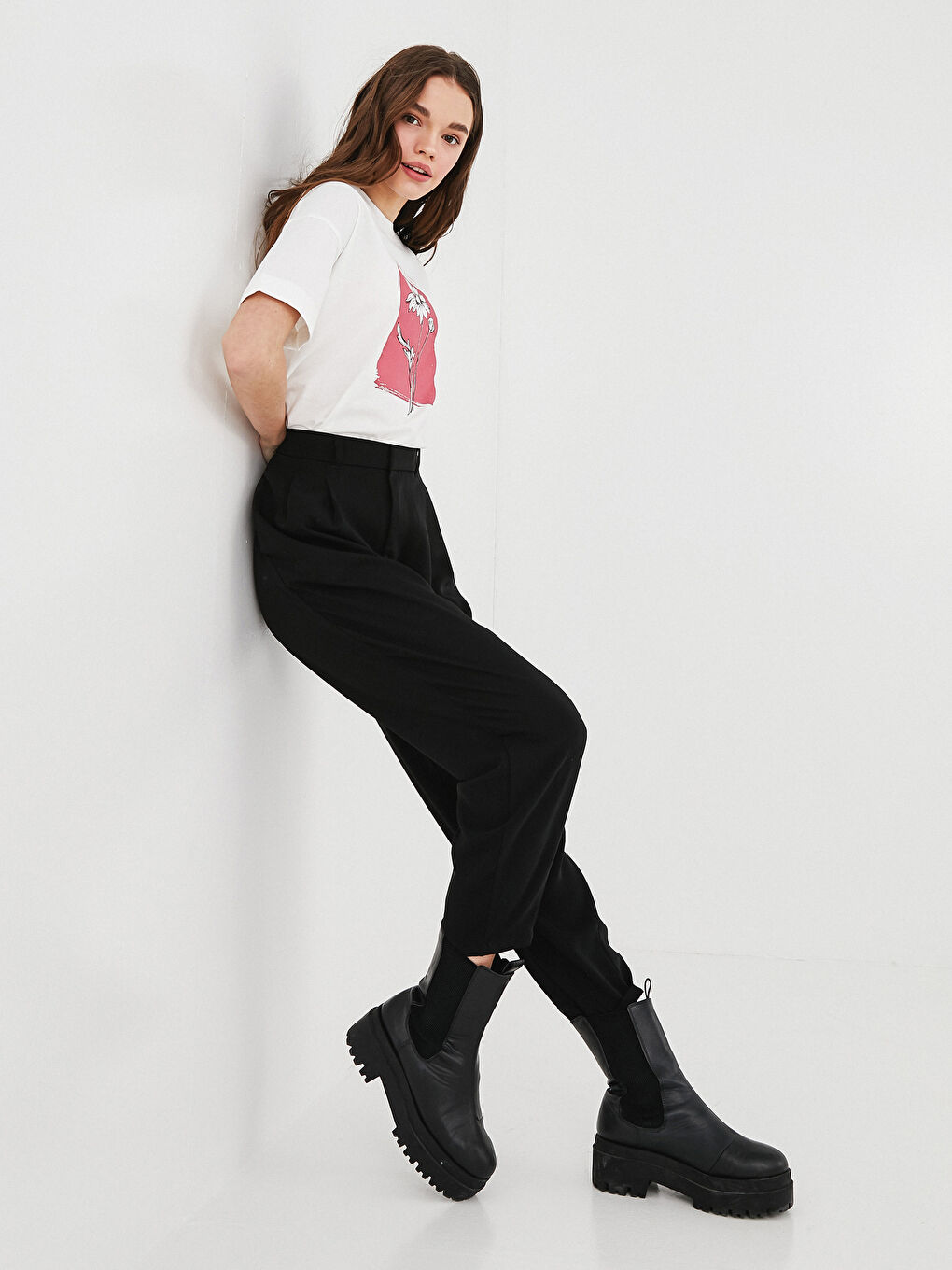 High Waist Pocket Detailed Ankle Length Gabardine Trousers For Women-1