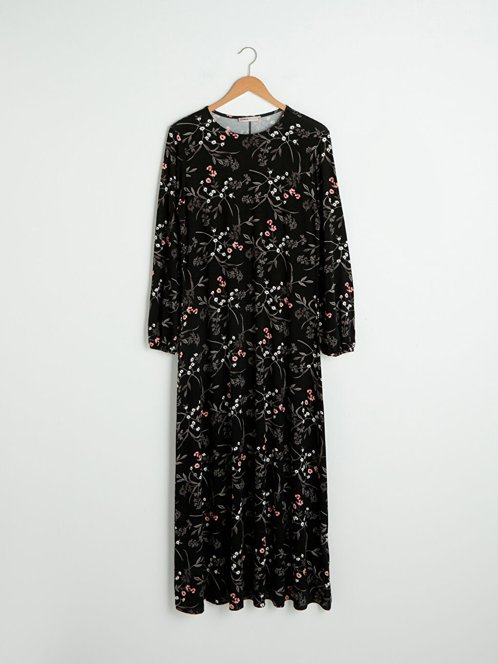 Siyah Bisiklet Yaka Desenli Uzun Kollu Viskon Kadın Elbise-5