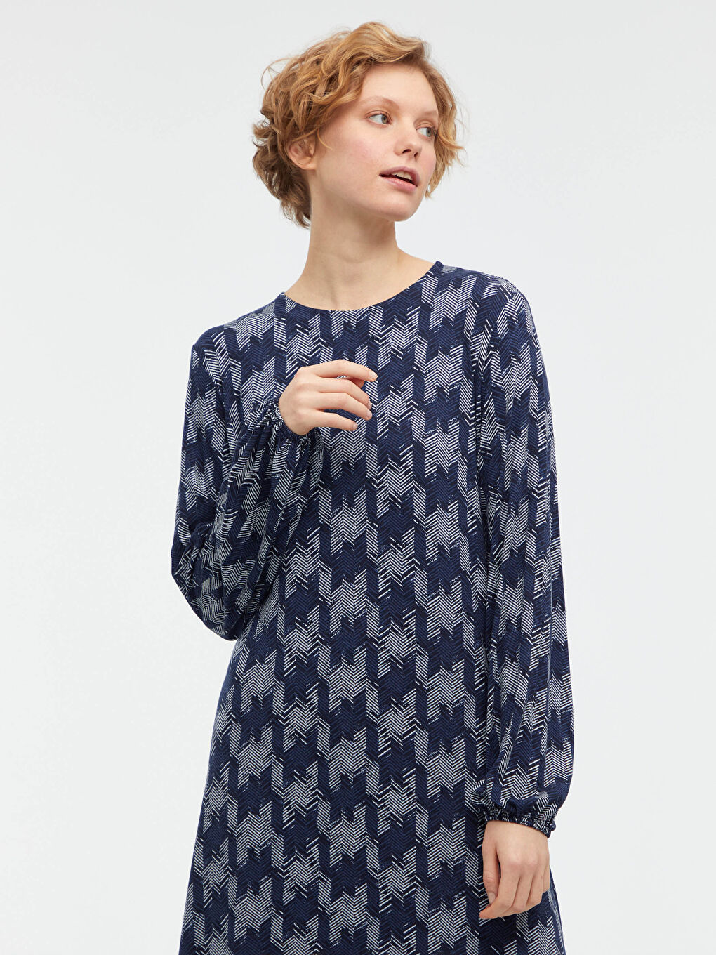 Mavi Bisiklet Yaka Desenli Uzun Kollu Viskon Kadın Elbise-5