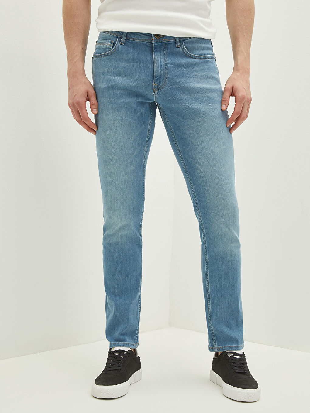 Jean Premium En Denim 750 Coupe Svelte Pour Hommes-3