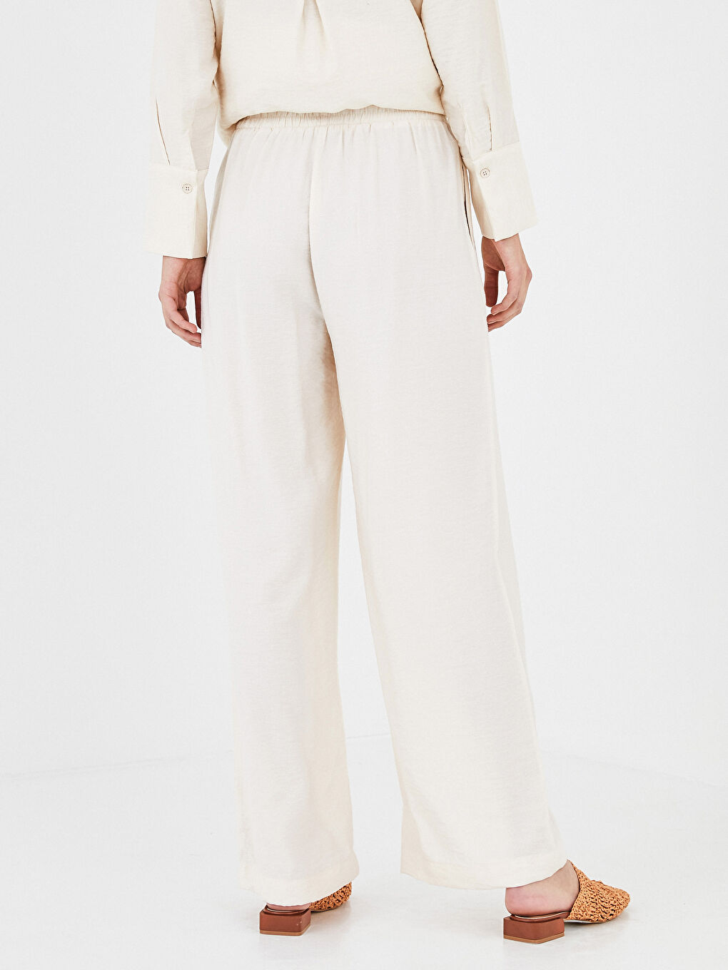 Bej Beli Lastikli Düz Palazzo Pantolon-3