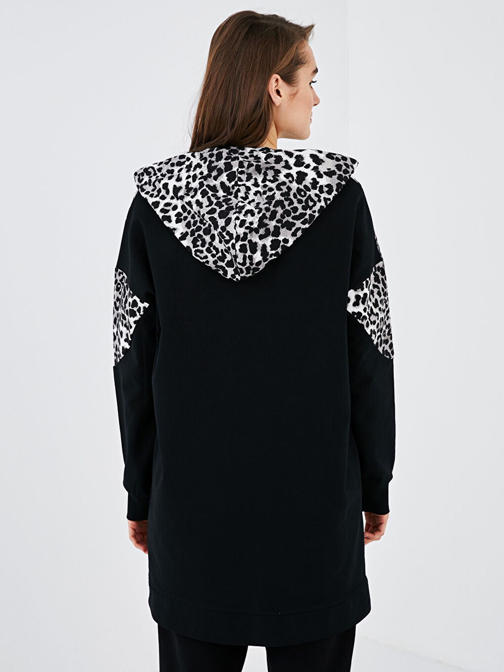 Свитшот-туника женская с капюшоном, узорчатая, с длинным рукавом-5