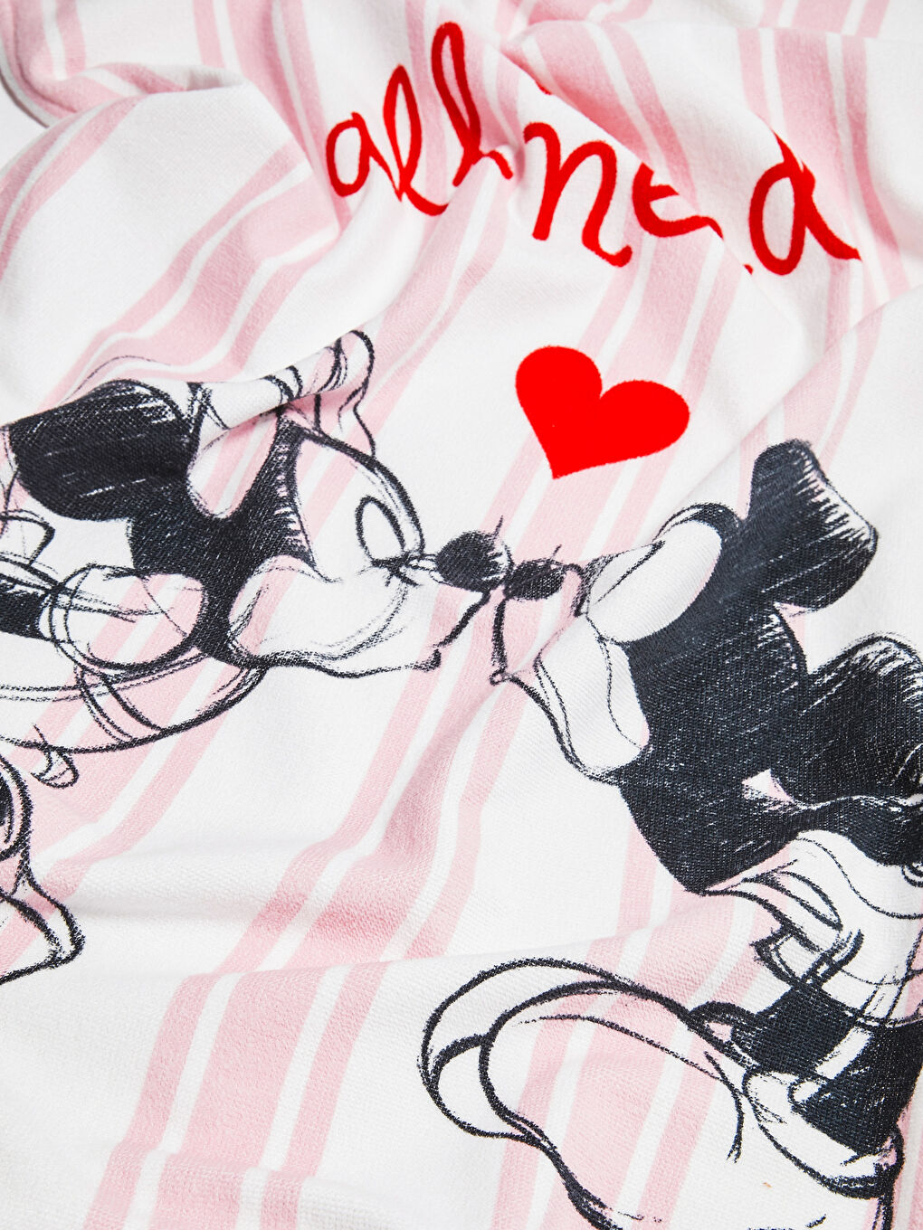 Minnie Mouse Licensed Women's Beach Towel-1