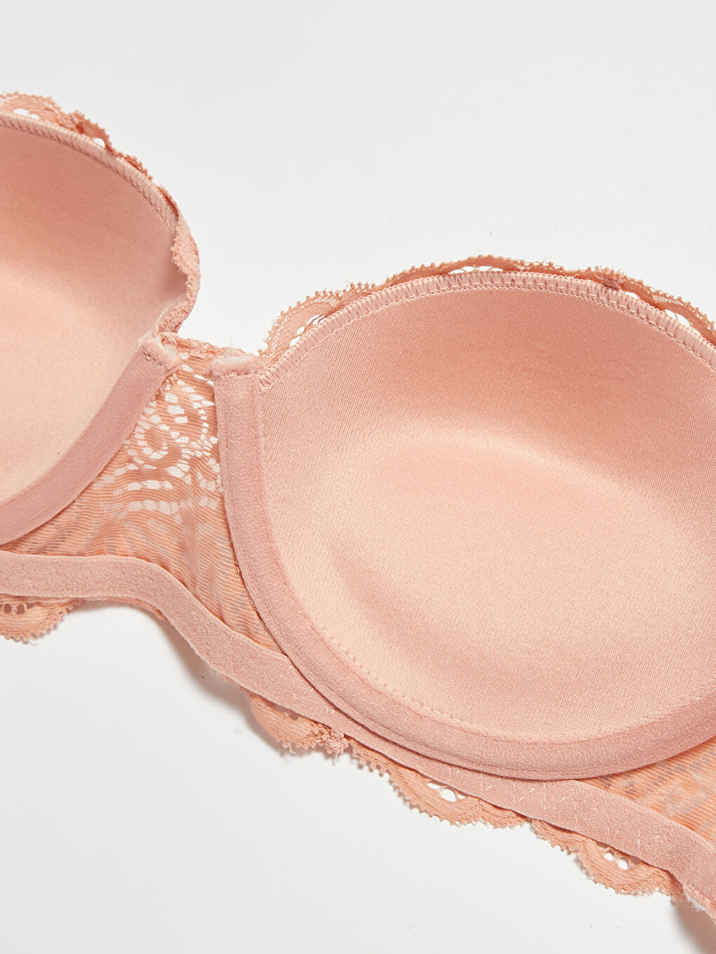 Pembe Dantelli Dolgulu Straplez Sütyen-2