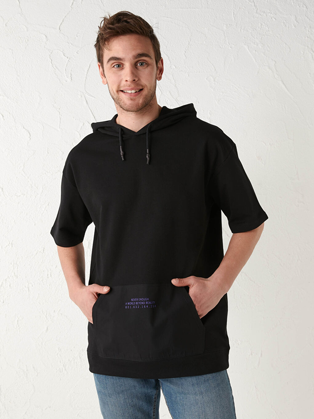 Siyah Kısa Kollu Baskılı Erkek Hoodie